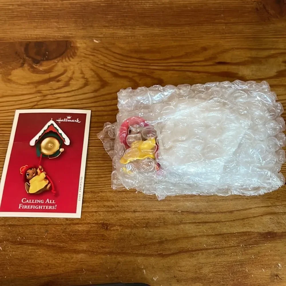 Hallmark Keepsake Ornament Calling all Firefighters mouse pulling fire bell 2002